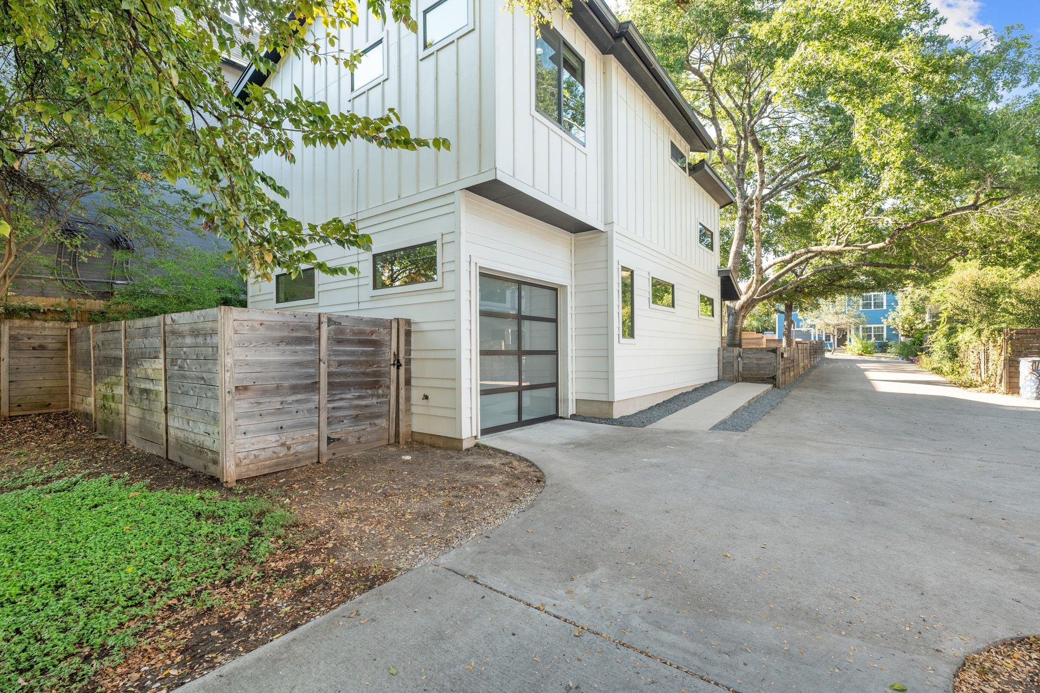 1118 Algarita Ave # 1, Austin, TX 78704