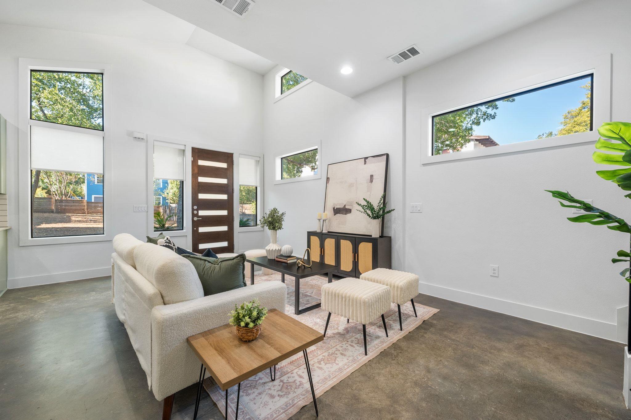 1118 Algarita Ave # 1, Austin, TX 78704