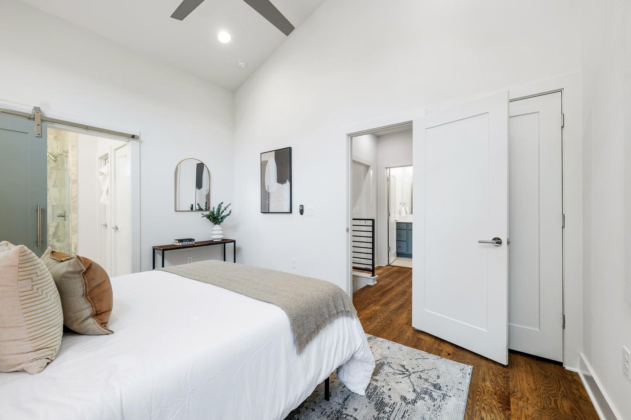 1118 Algarita Ave # 1, Austin, TX 78704