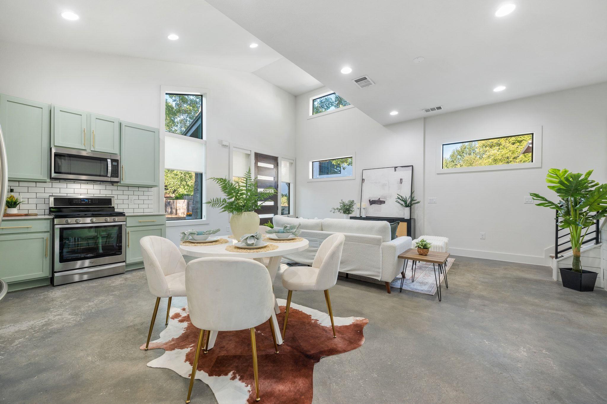 1118 Algarita Ave # 1, Austin, TX 78704