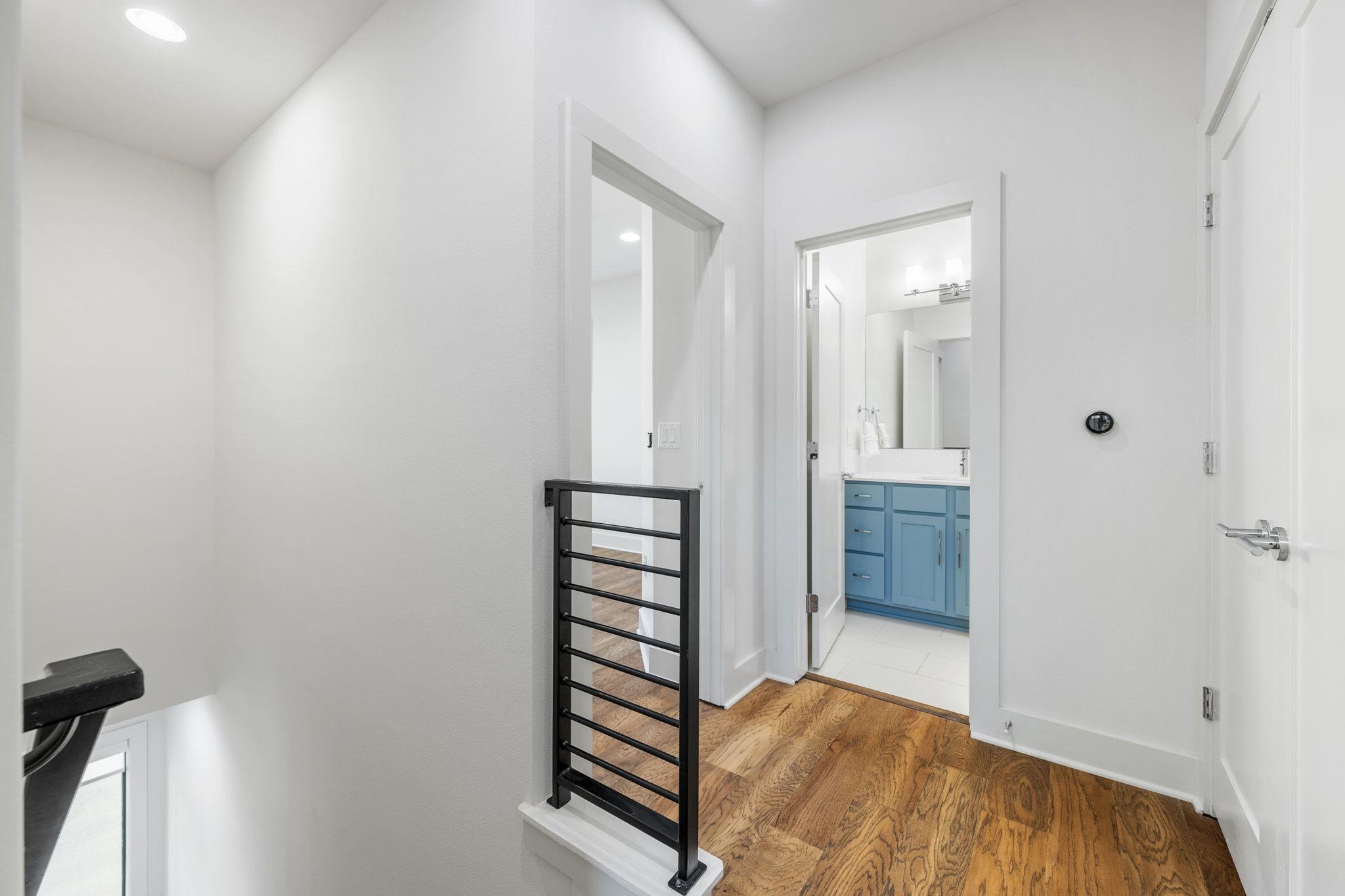 1118 Algarita Ave # 1, Austin, TX 78704