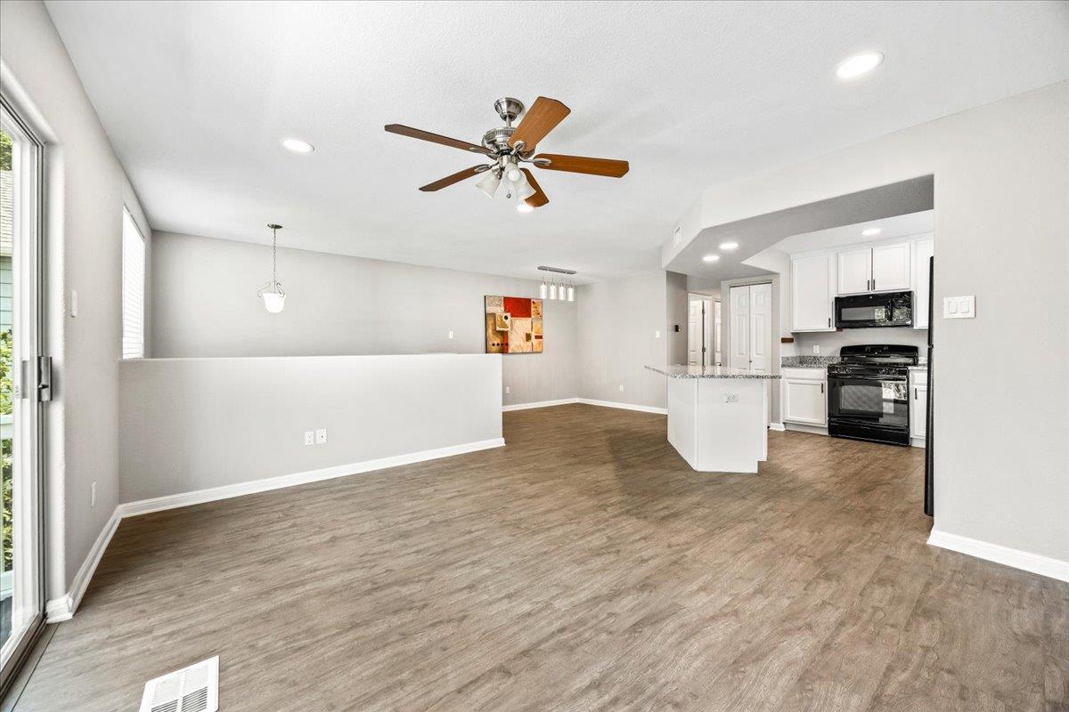 122 Rush Hvn # F093, San Marcos, TX 78666