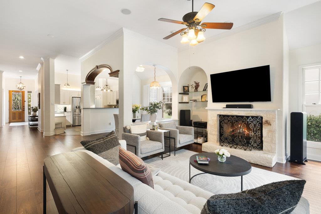 2106 Rue De St Germaine, Austin, TX 78746