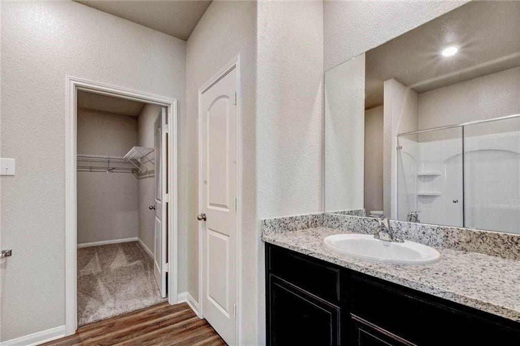 121 Declaration Ln, Liberty Hill, TX 78642