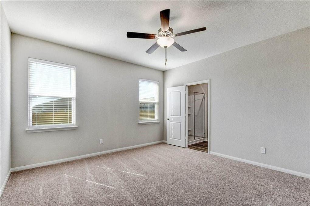 121 Declaration Ln, Liberty Hill, TX 78642