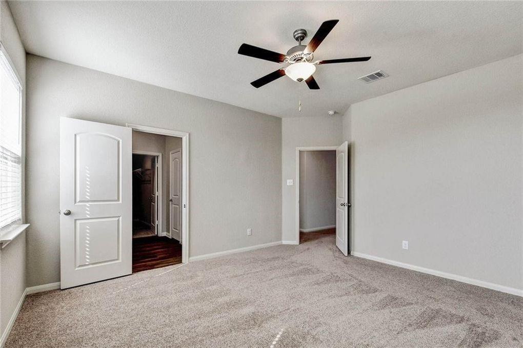 121 Declaration Ln, Liberty Hill, TX 78642