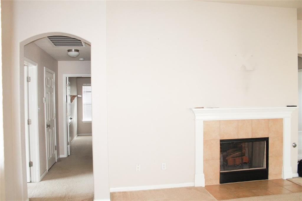 305 Wolverine Pass, Bastrop, TX 78602