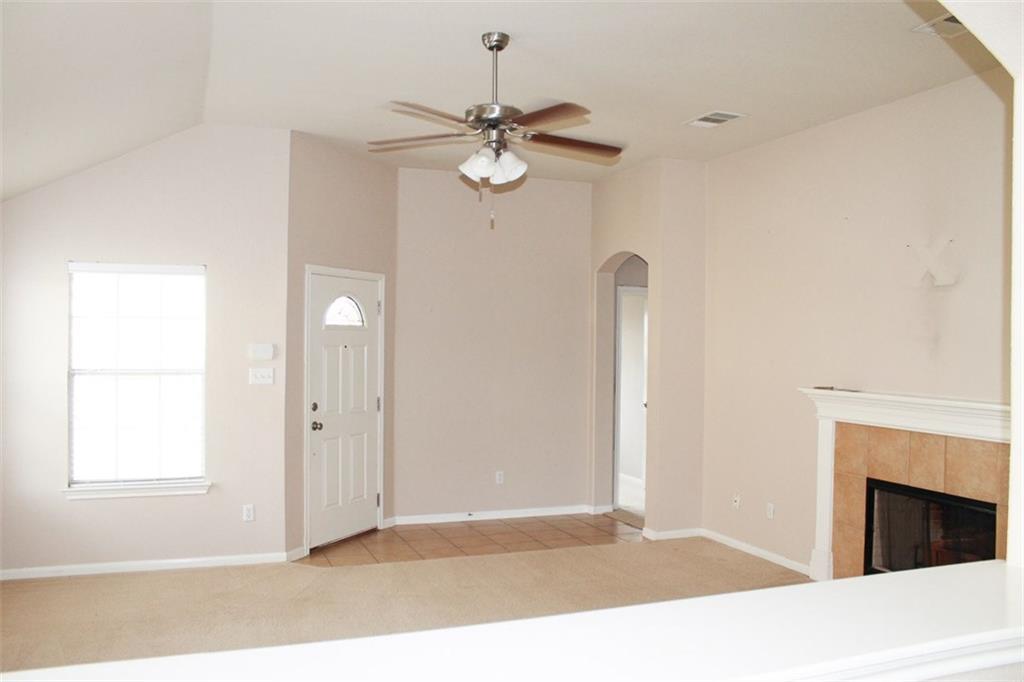 305 Wolverine Pass, Bastrop, TX 78602