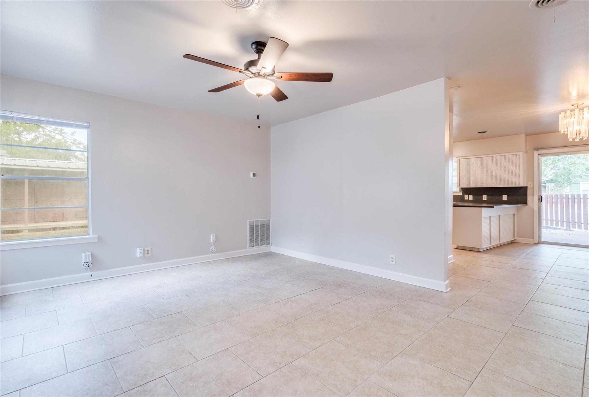 4622 Philco Dr, Austin, TX 78745