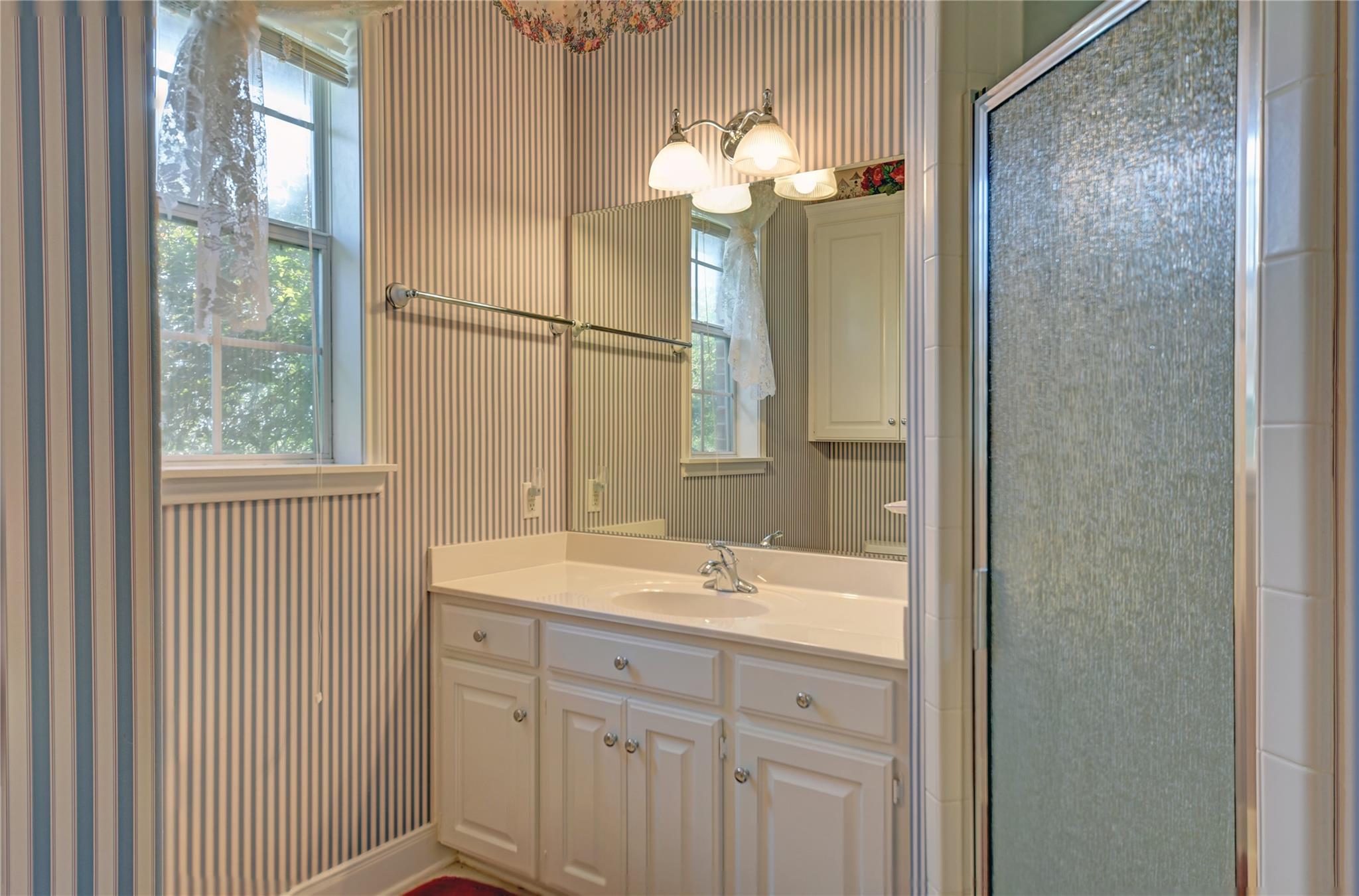 2120 Hohenwalde School Rd, Brenham, TX 77833