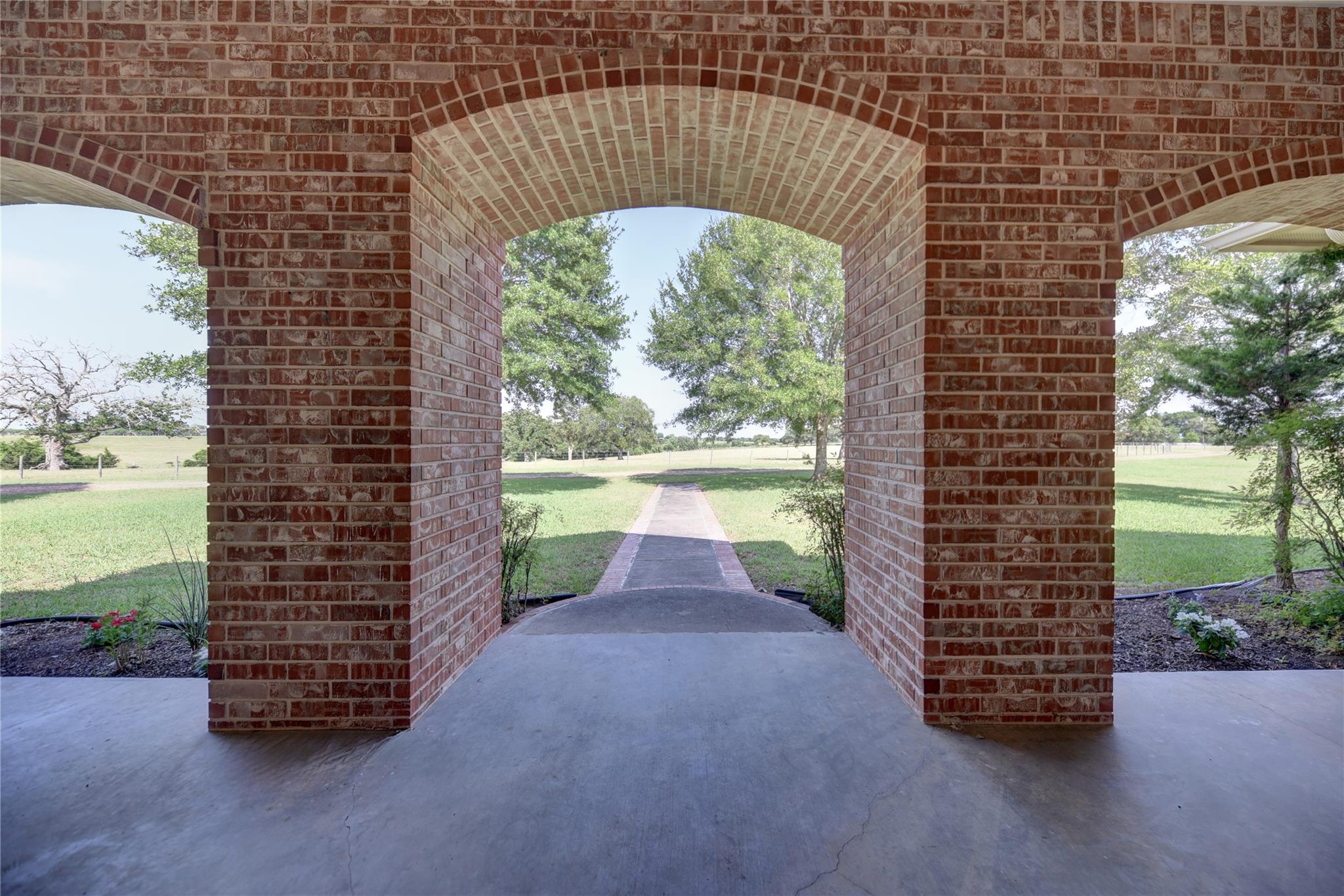 2120 Hohenwalde School Rd, Brenham, TX 77833