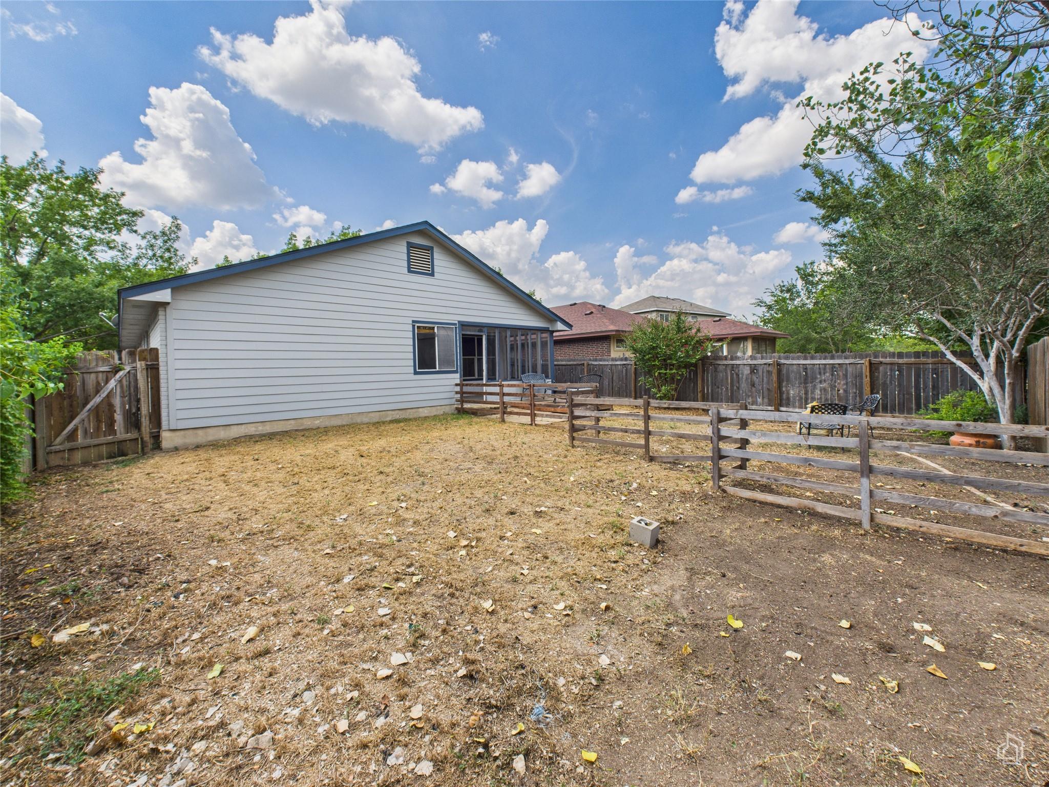 2606 Hutton Ln, Leander, TX 78641