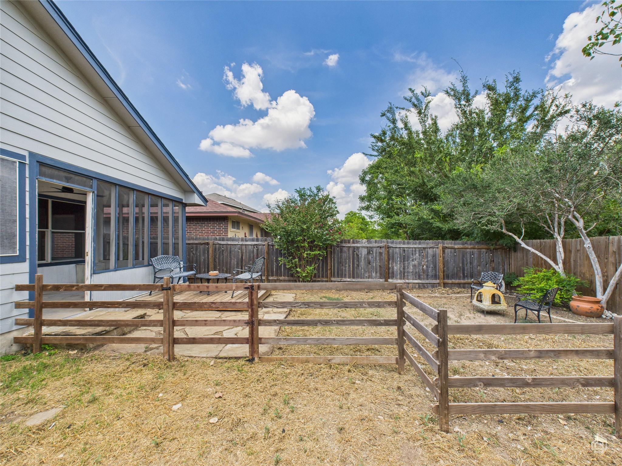 2606 Hutton Ln, Leander, TX 78641