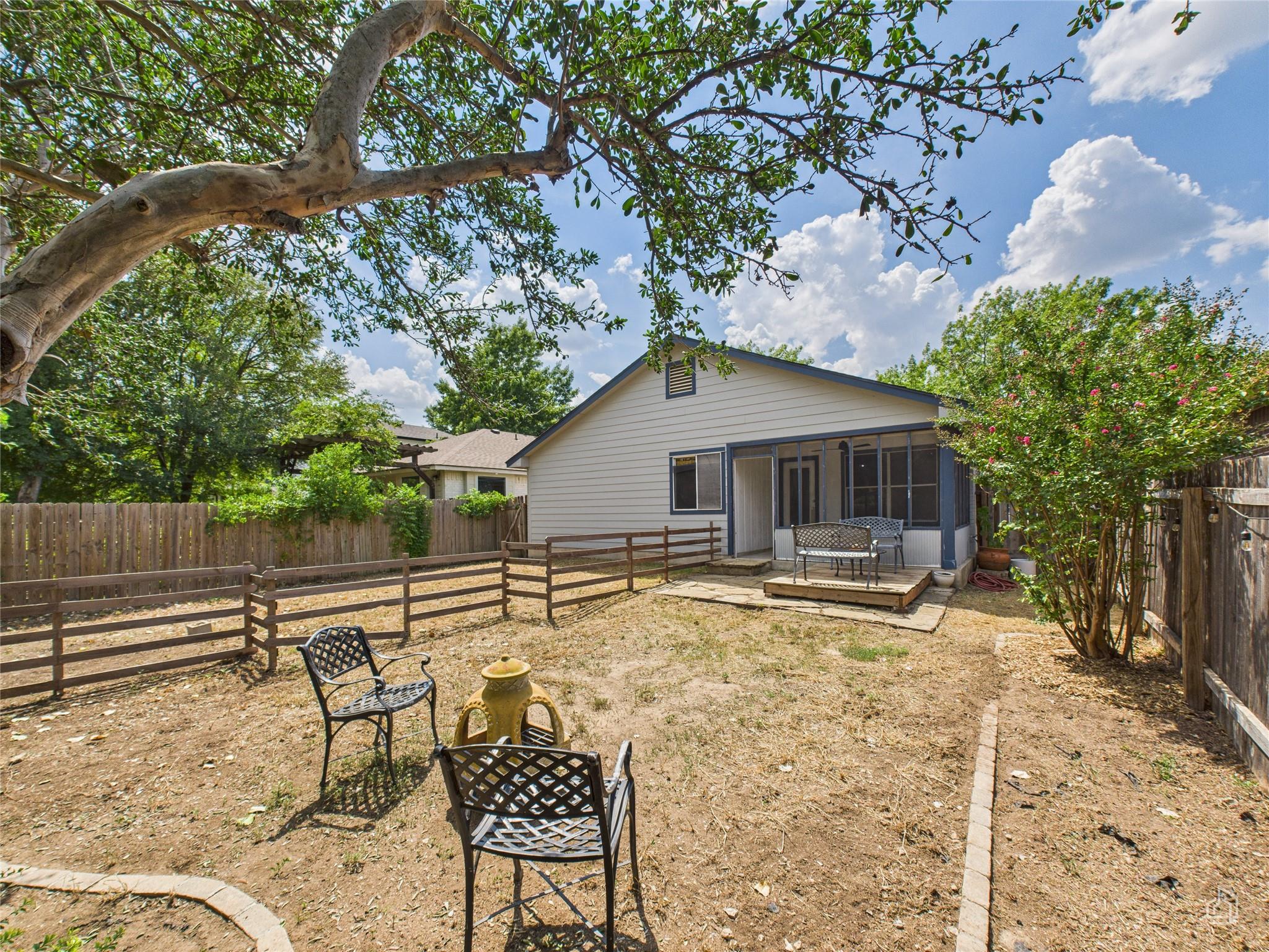 2606 Hutton Ln, Leander, TX 78641