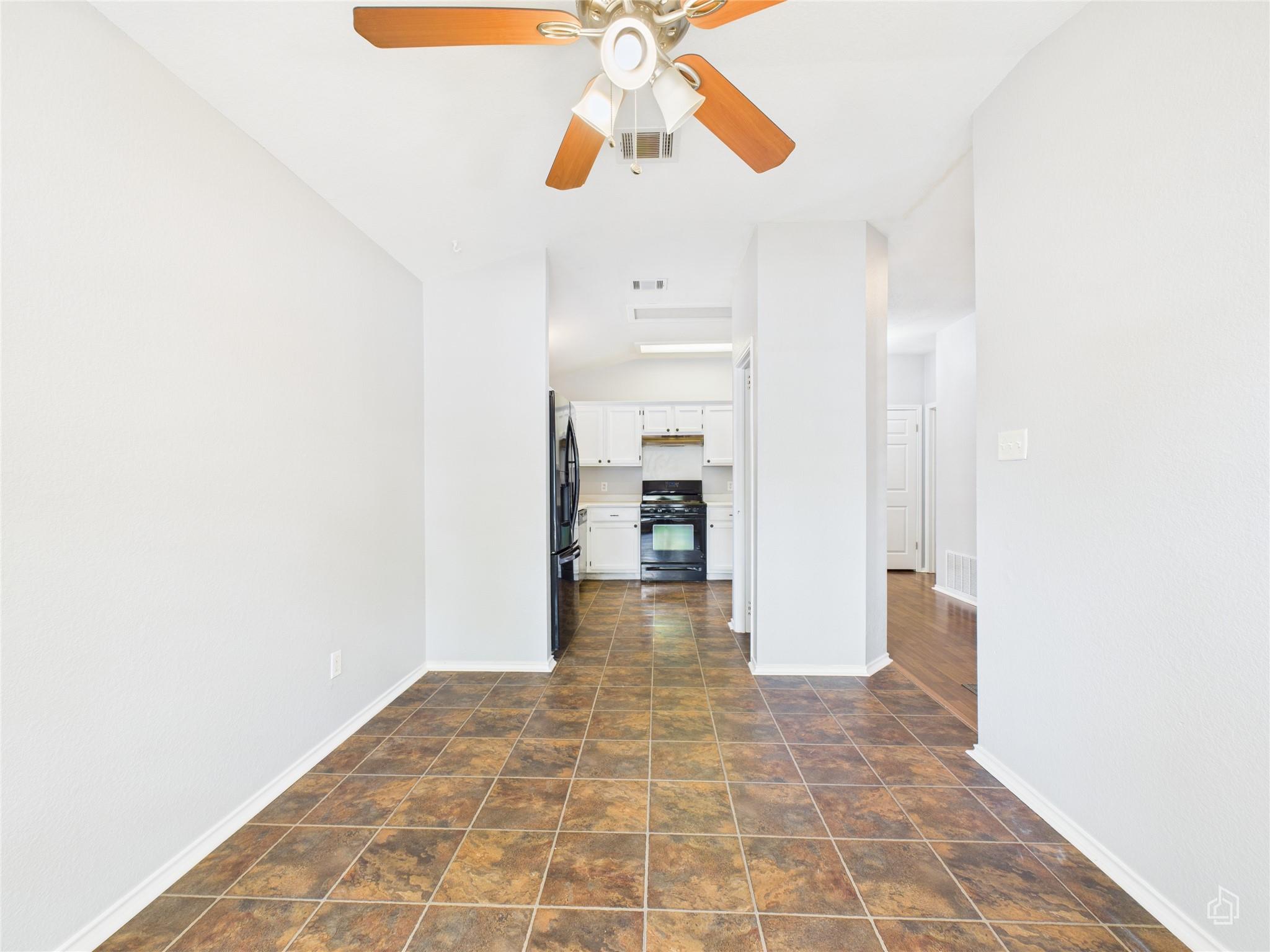 2606 Hutton Ln, Leander, TX 78641