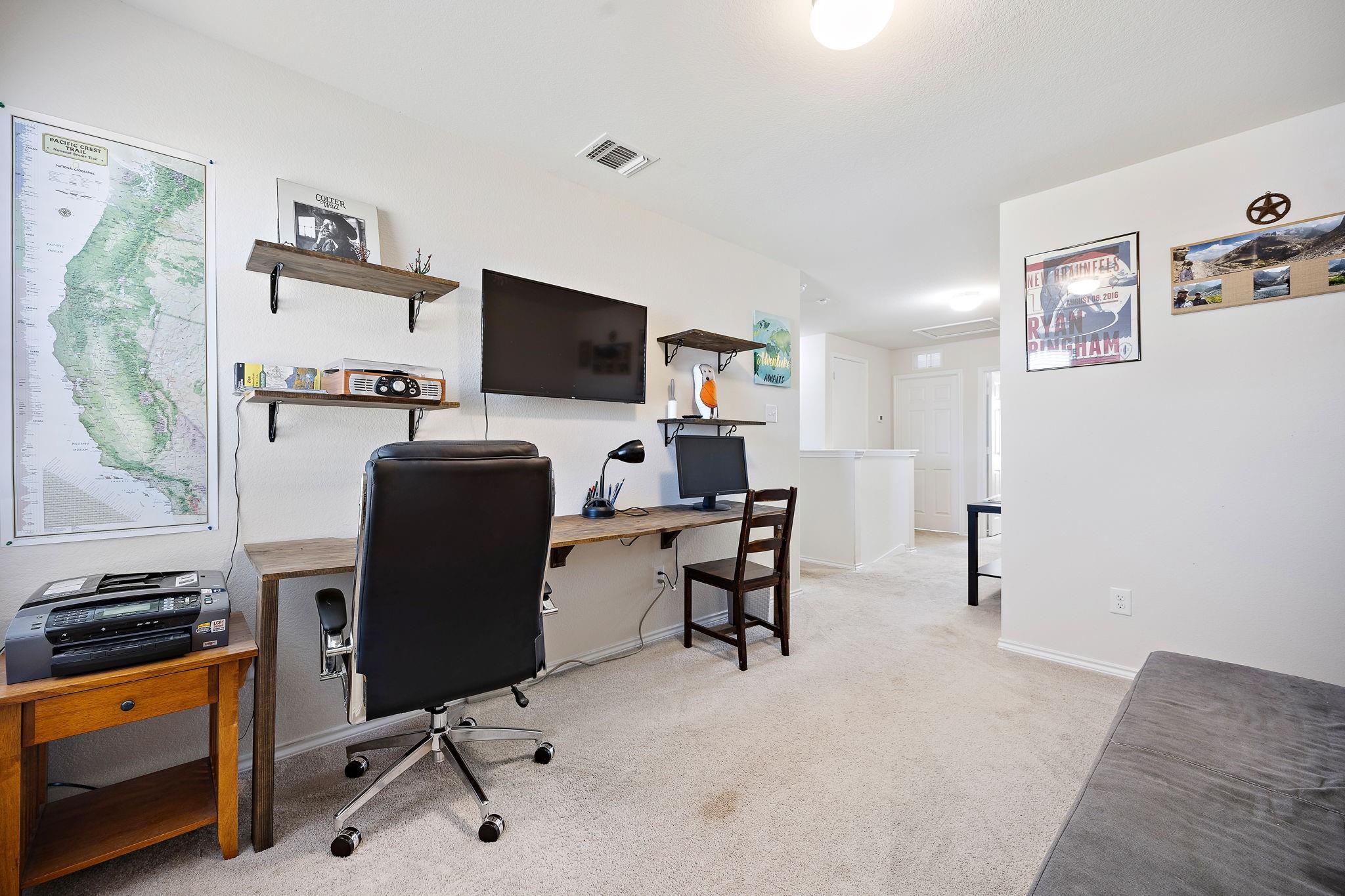 100 Verdin Ln, Jarrell, TX 76537