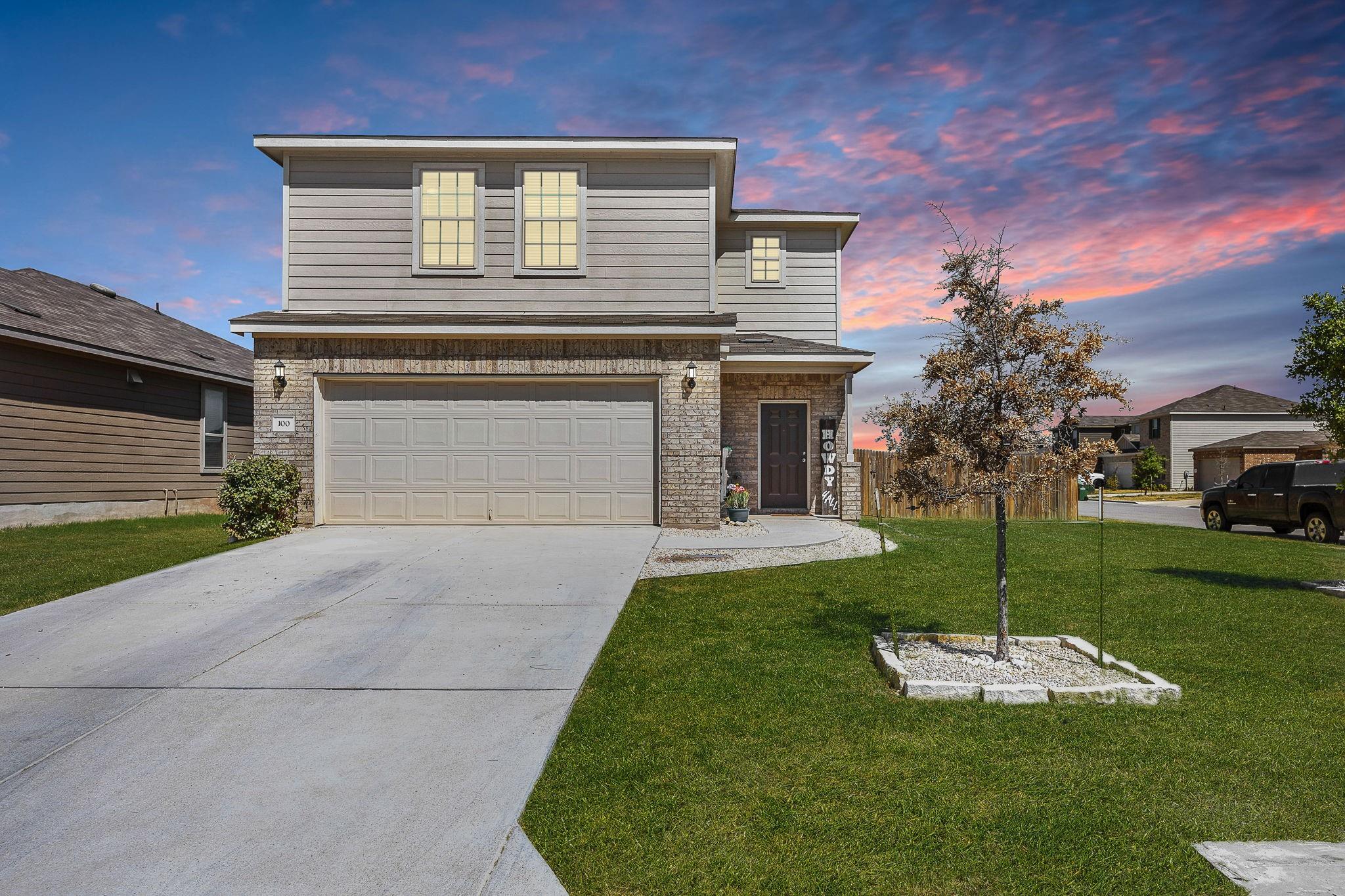 100 Verdin Ln, Jarrell, TX 76537