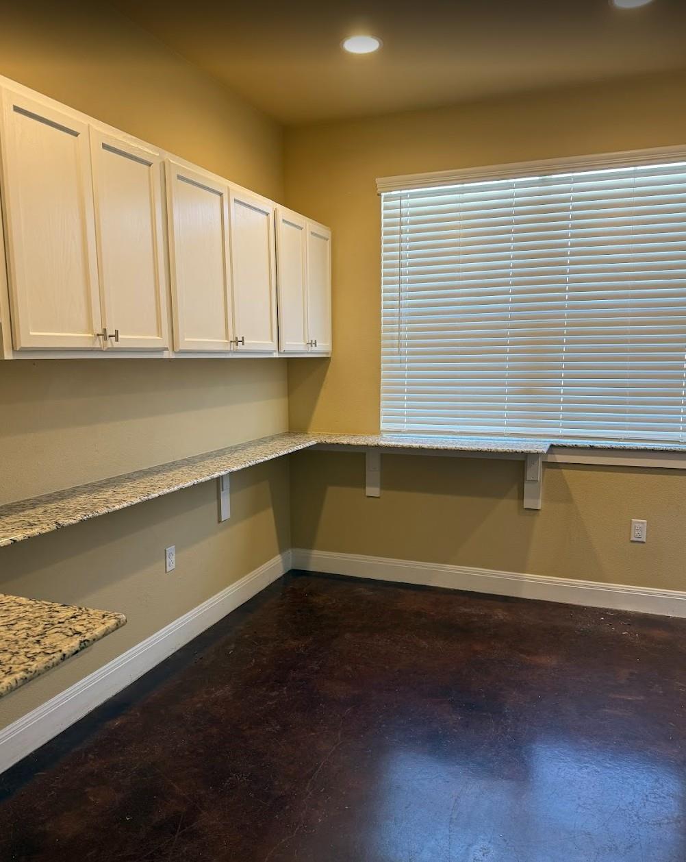 904 Crystal Falls Pkwy, Leander, TX 78641