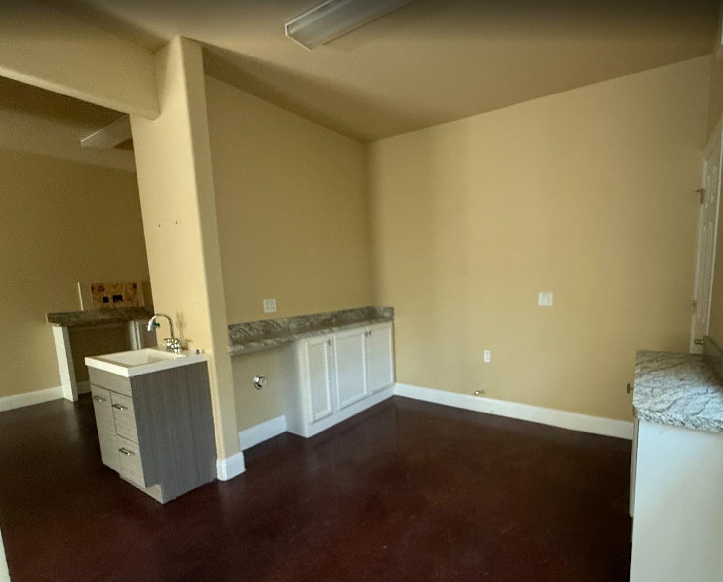 904 Crystal Falls Pkwy, Leander, TX 78641