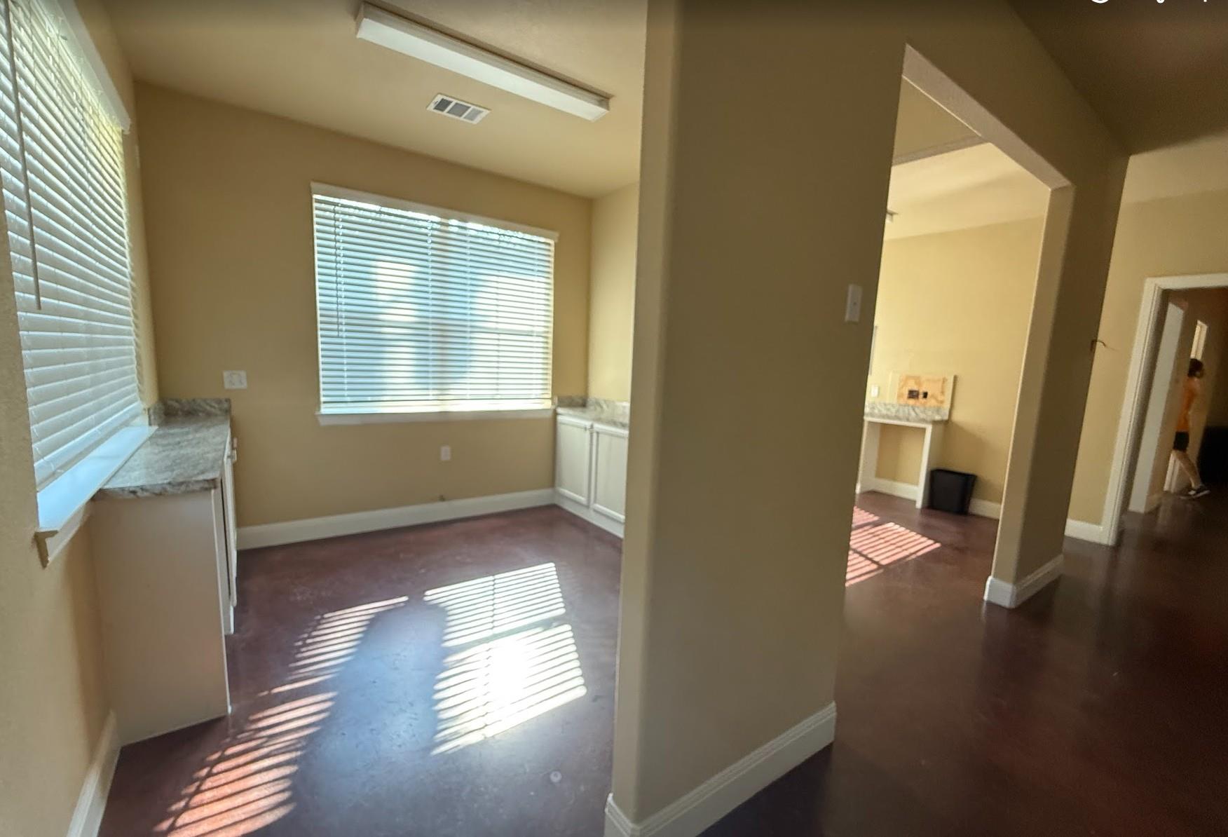 904 Crystal Falls Pkwy, Leander, TX 78641