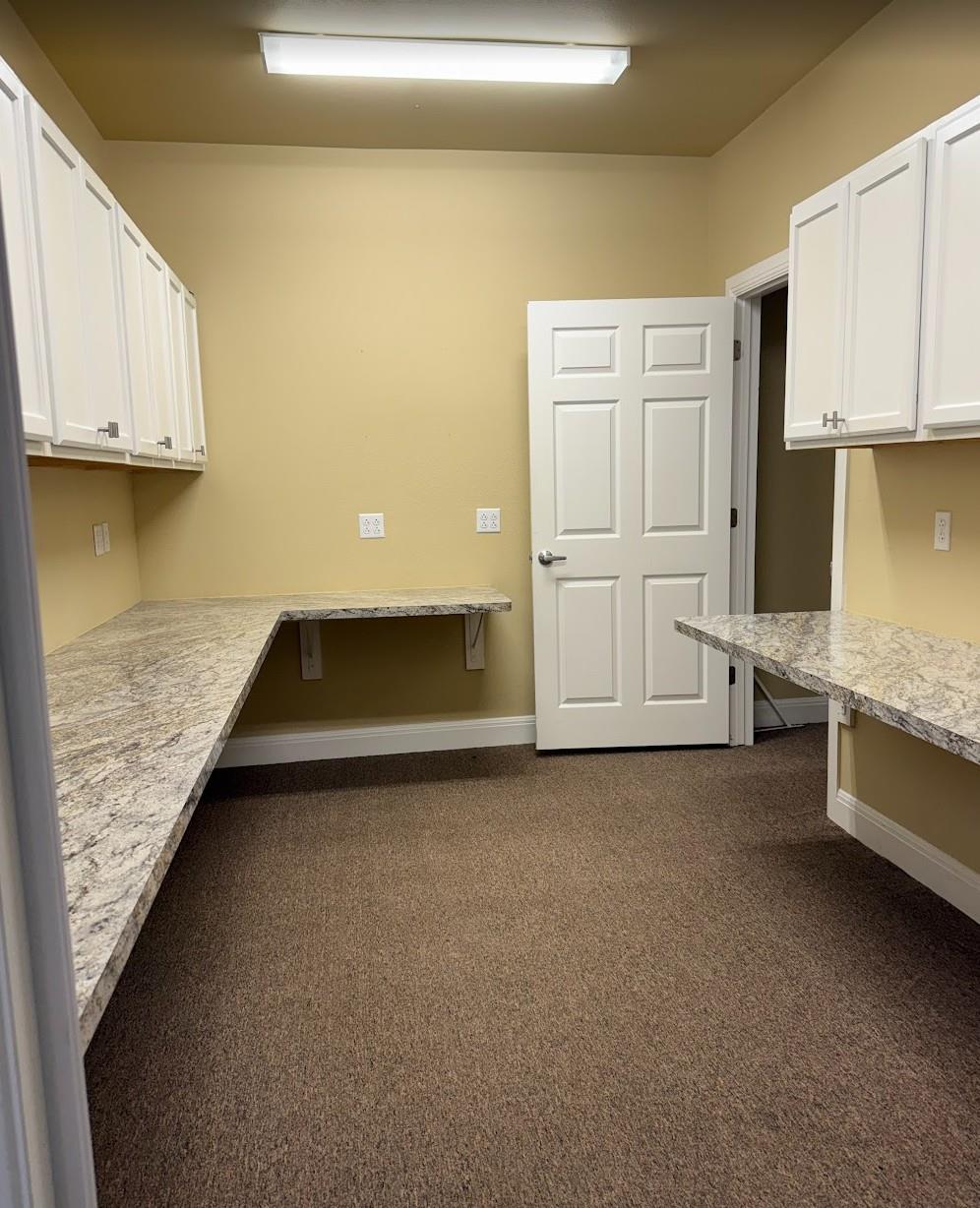 904 Crystal Falls Pkwy, Leander, TX 78641