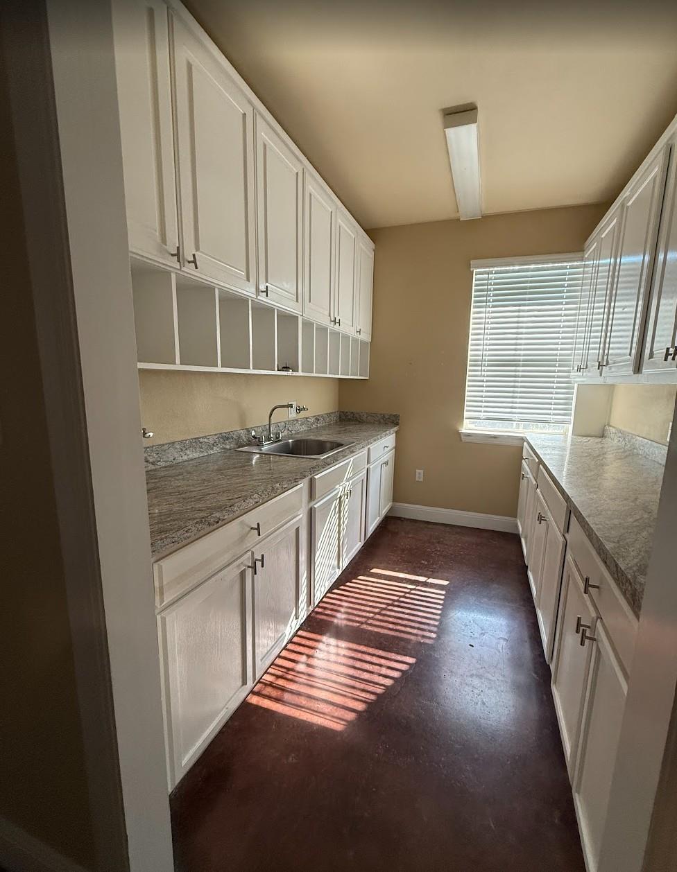 904 Crystal Falls Pkwy, Leander, TX 78641