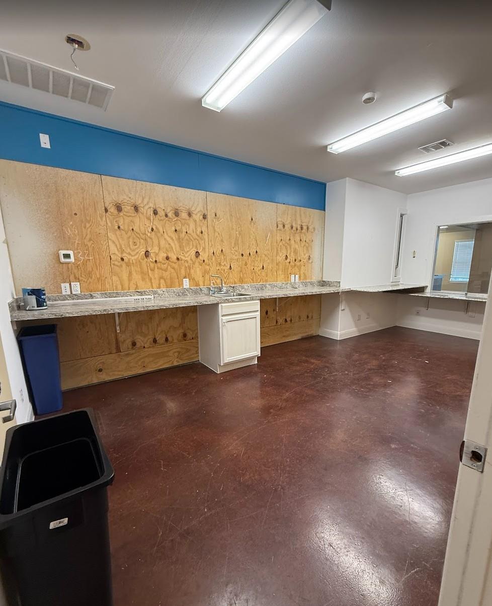 904 Crystal Falls Pkwy, Leander, TX 78641