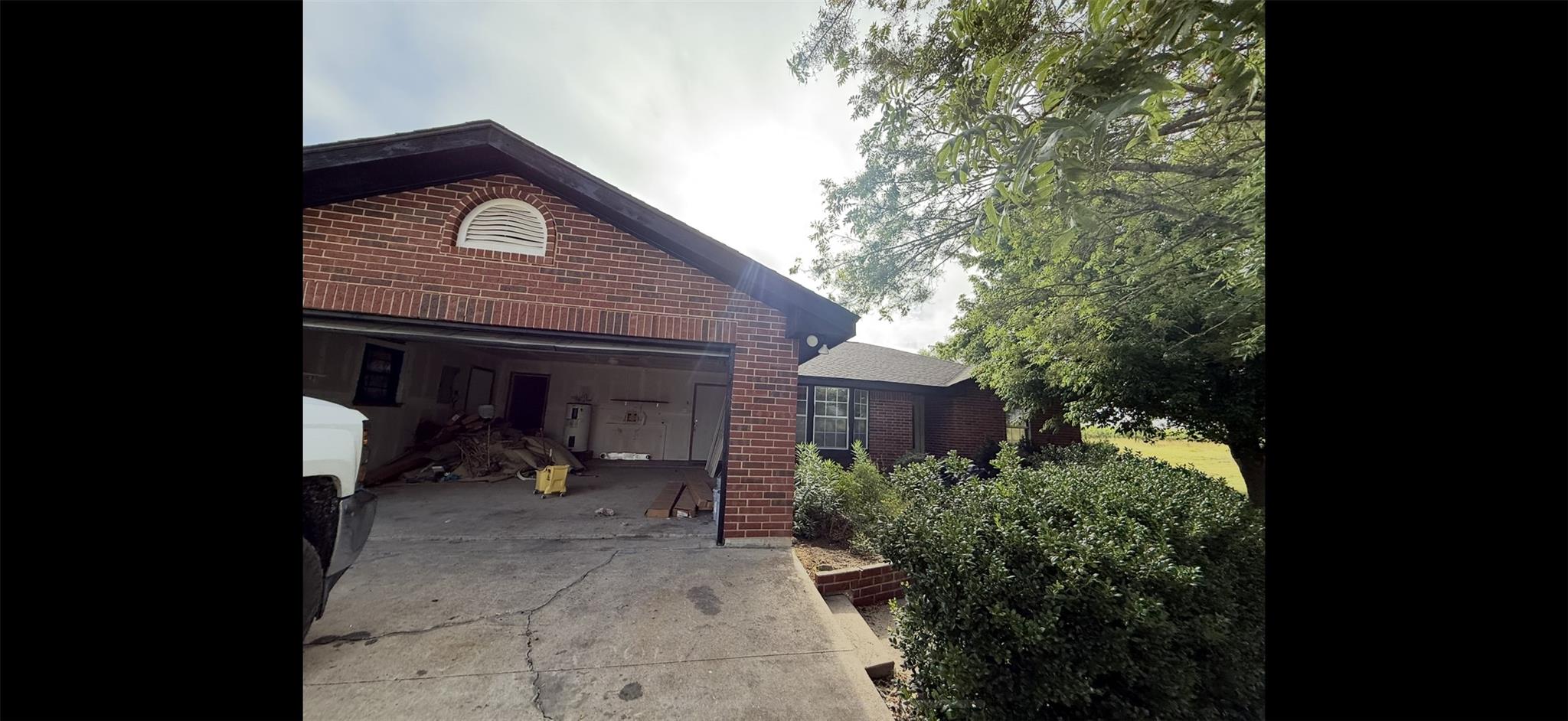 401 County Road 216, Jarrell, TX 76537