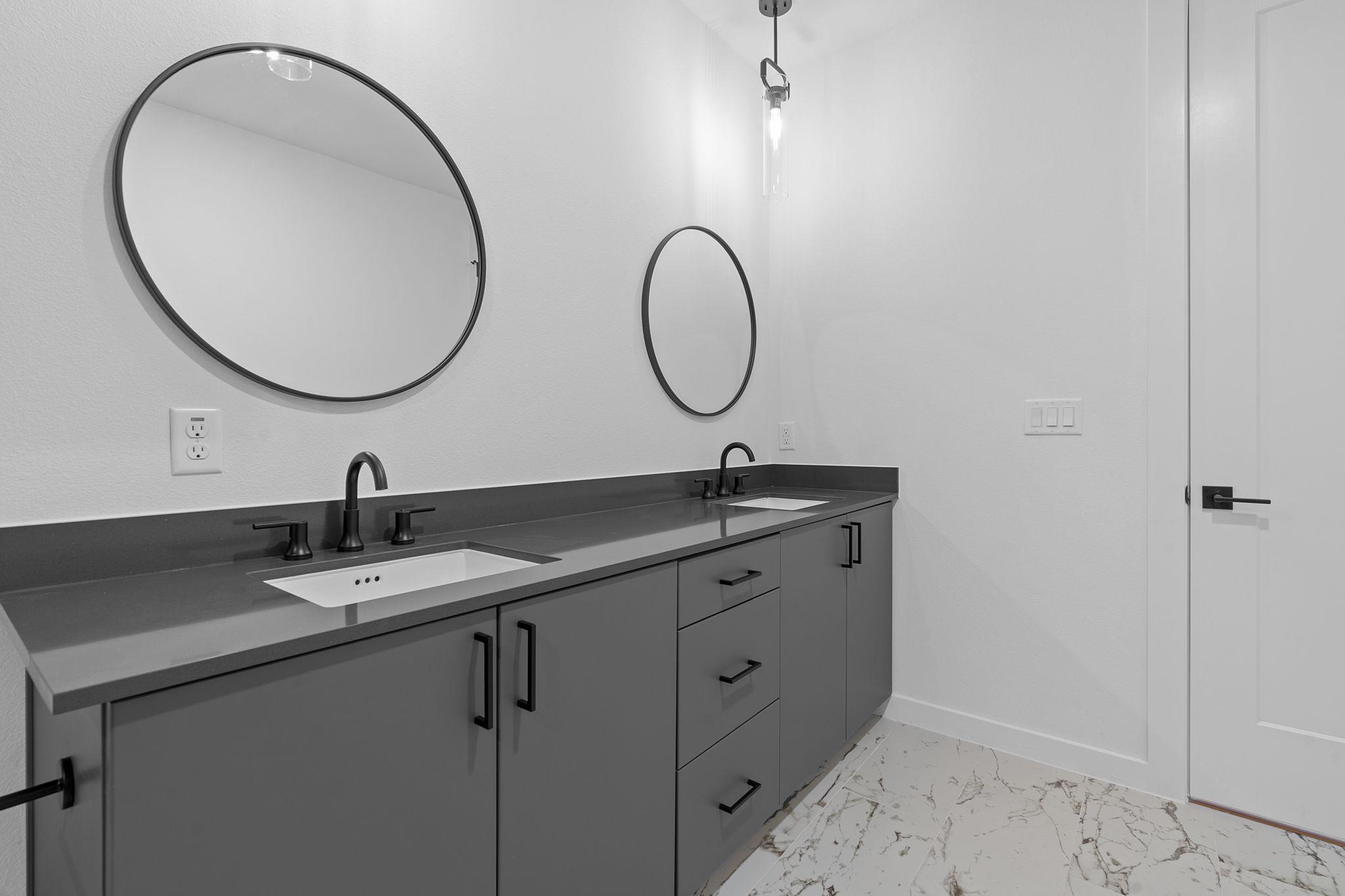 2165 Gabriels Pl # 1303, New Braunfels, TX 78130