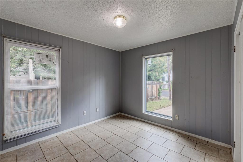 1006 Fiesta St # A, Austin, TX 78702