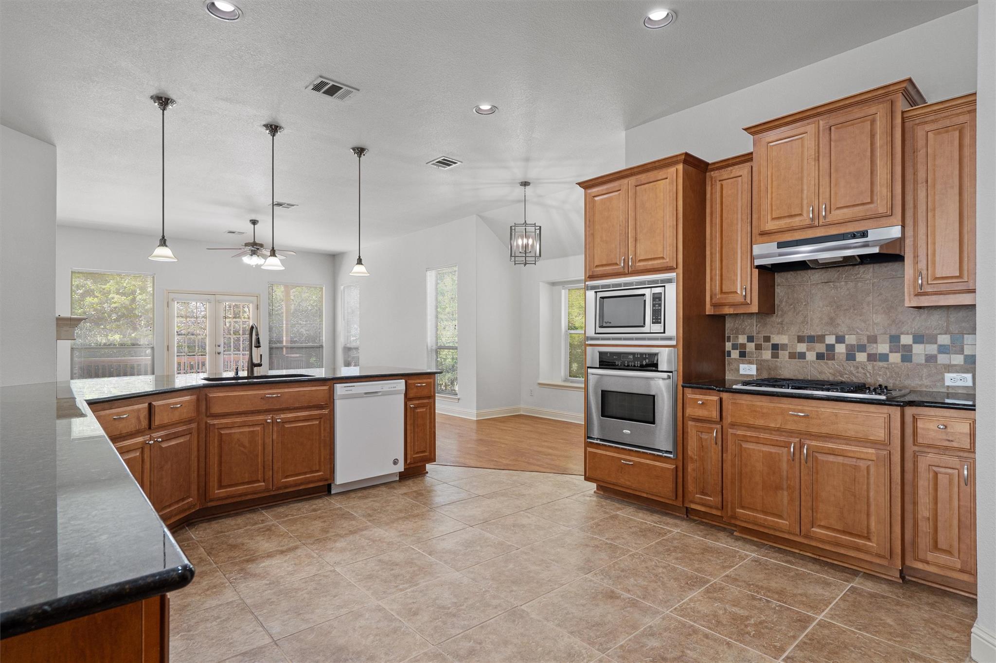 151 Courtland Cir, Austin, TX 78737