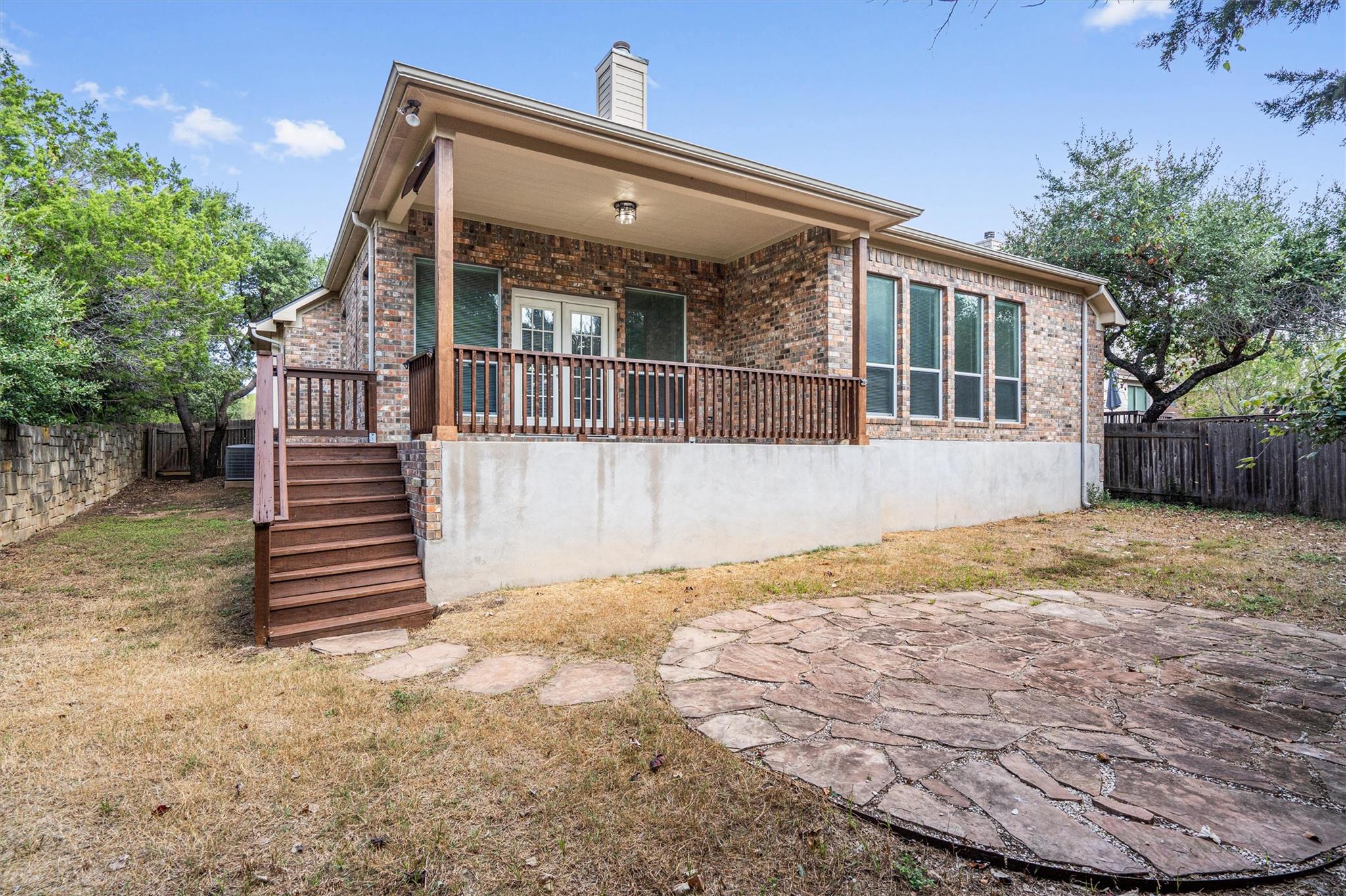 151 Courtland Cir, Austin, TX 78737