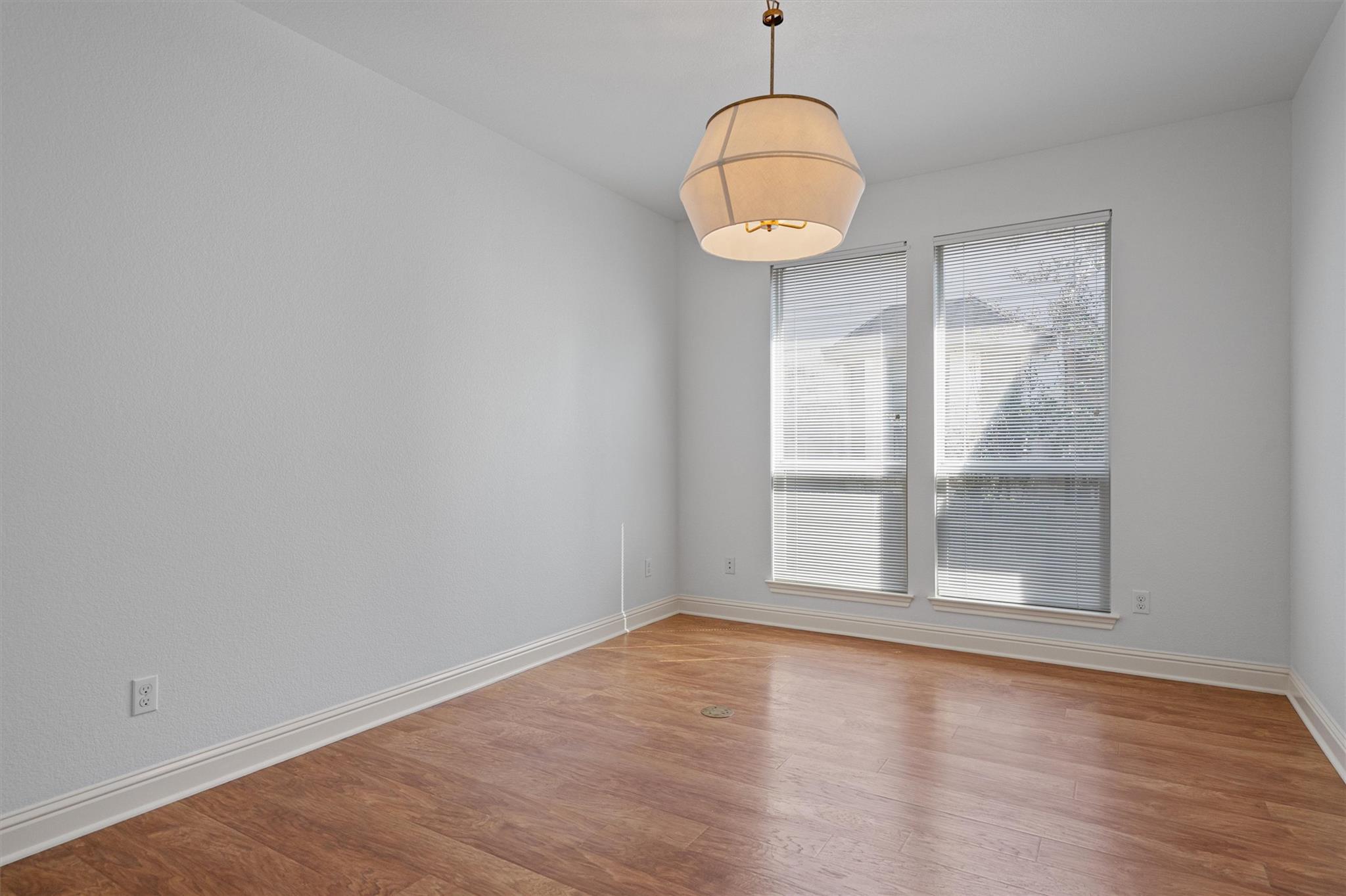 151 Courtland Cir, Austin, TX 78737