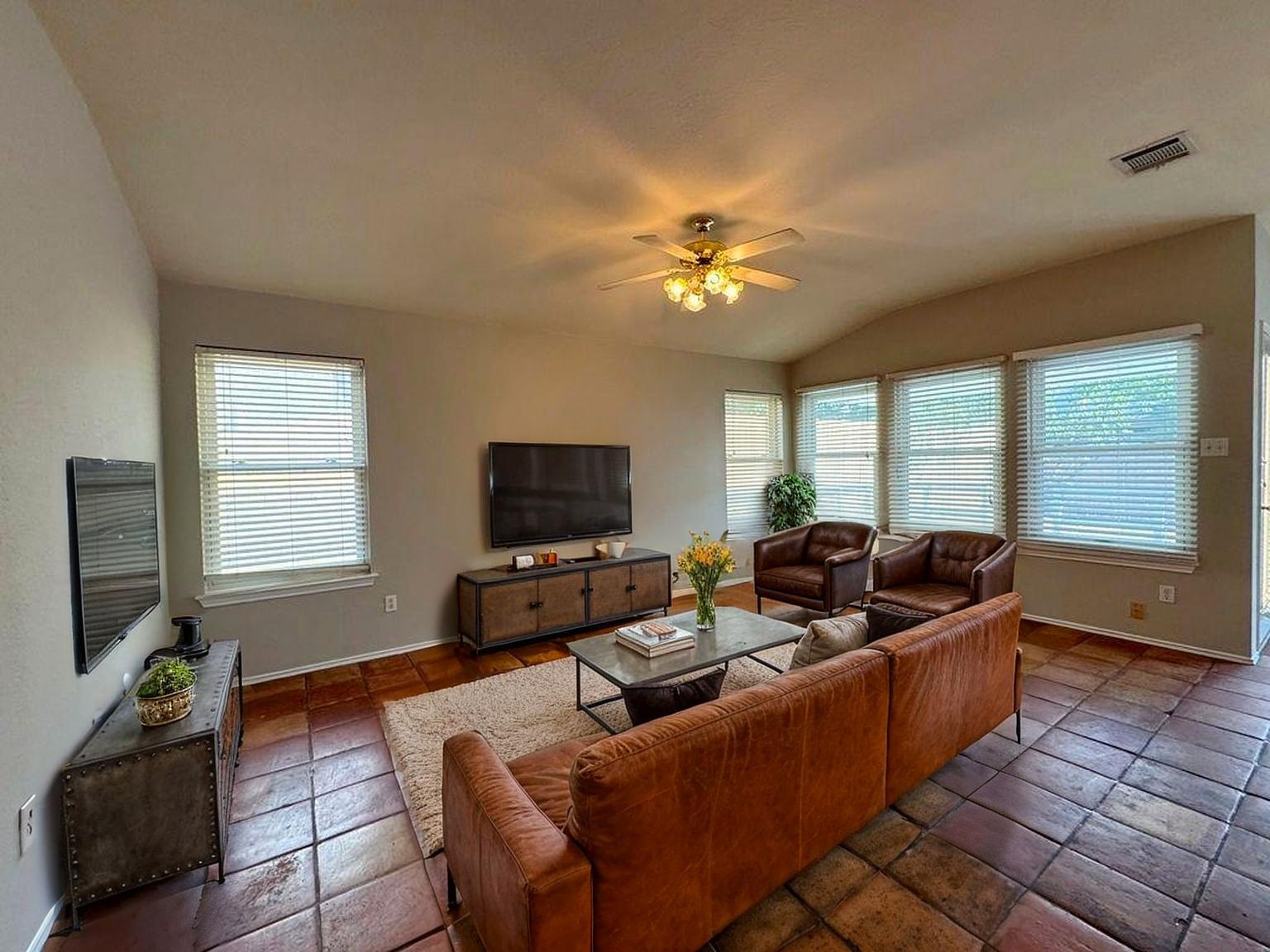 1508 Highland Dr, Cedar Park, TX 78613