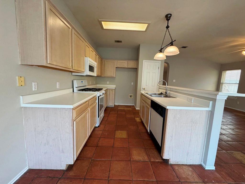 1508 Highland Dr, Cedar Park, TX 78613