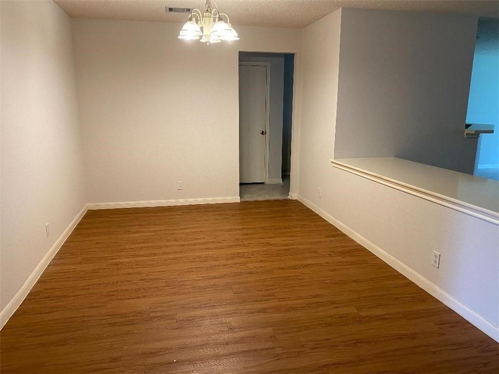 4000 Barlow Dr, Round Rock, TX 78681