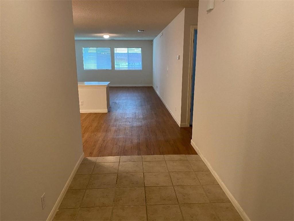 4000 Barlow Dr, Round Rock, TX 78681