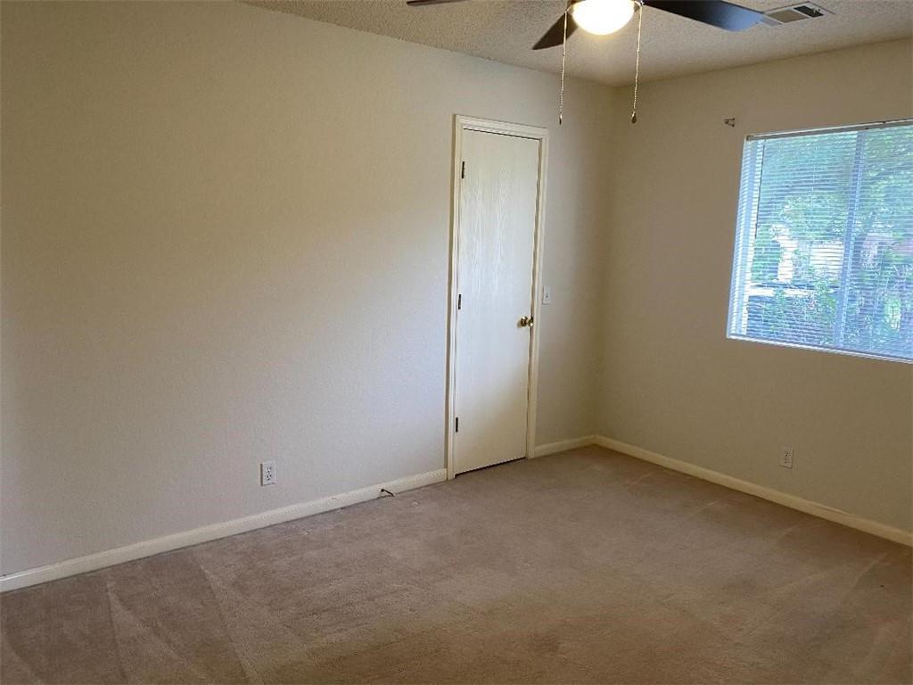 4000 Barlow Dr, Round Rock, TX 78681