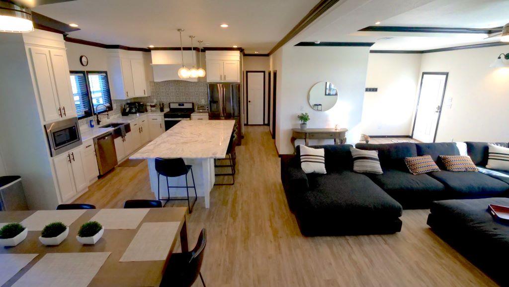 1115 County Road 414, Spicewood, TX 78669