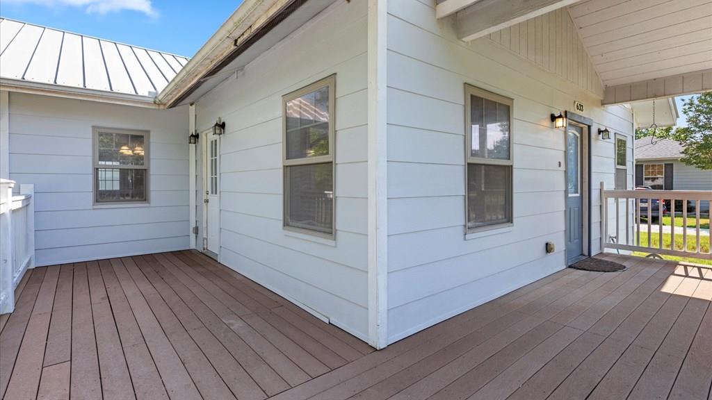 633 Academy St, Blanco, TX 78606