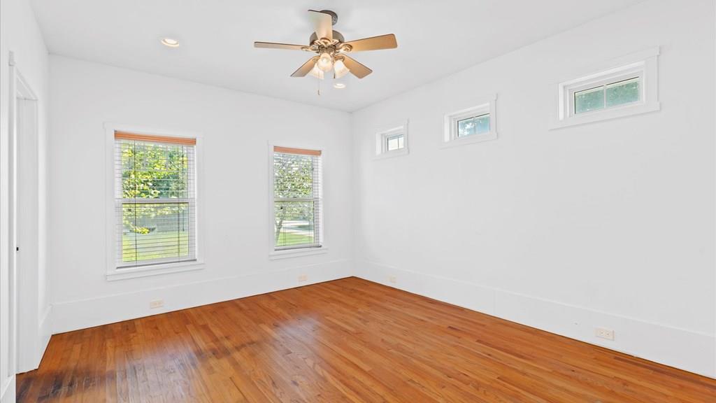 633 Academy St, Blanco, TX 78606