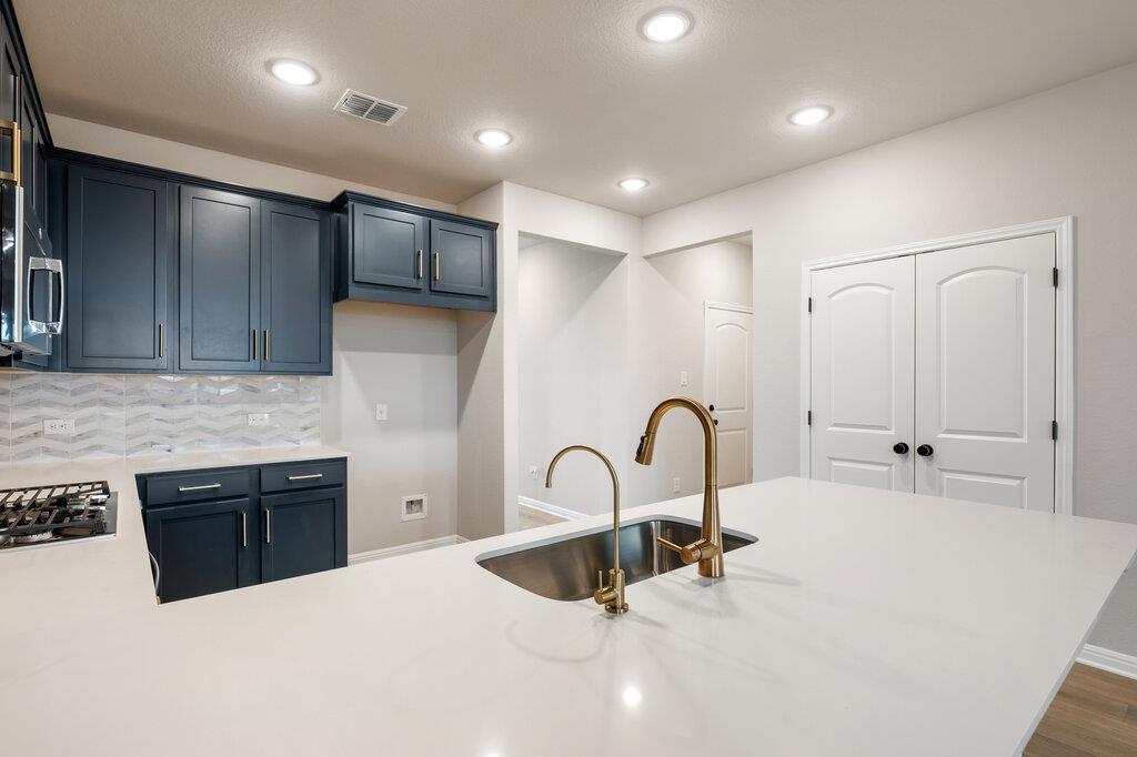 609 Henry Milton Rd, Georgetown, TX 78626