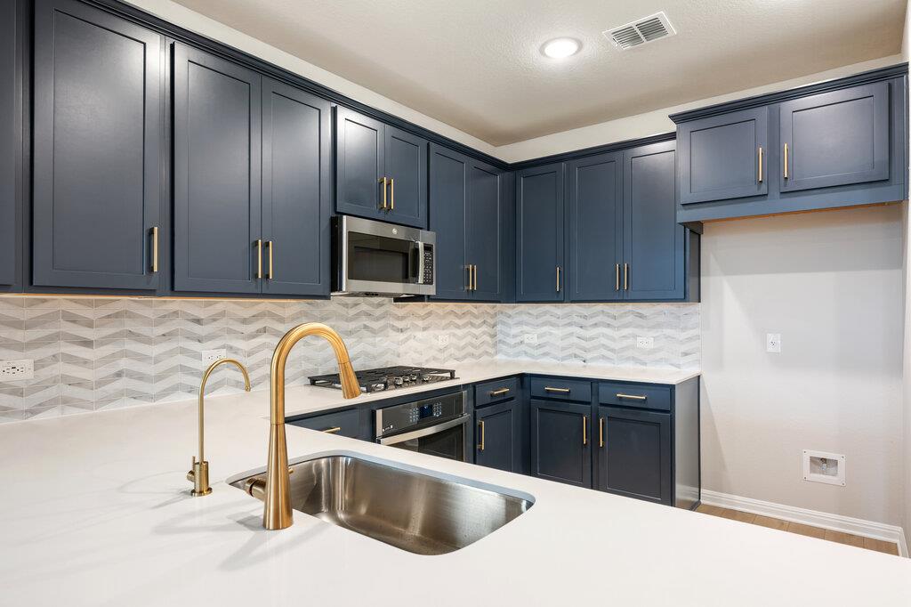 609 Henry Milton Rd, Georgetown, TX 78626