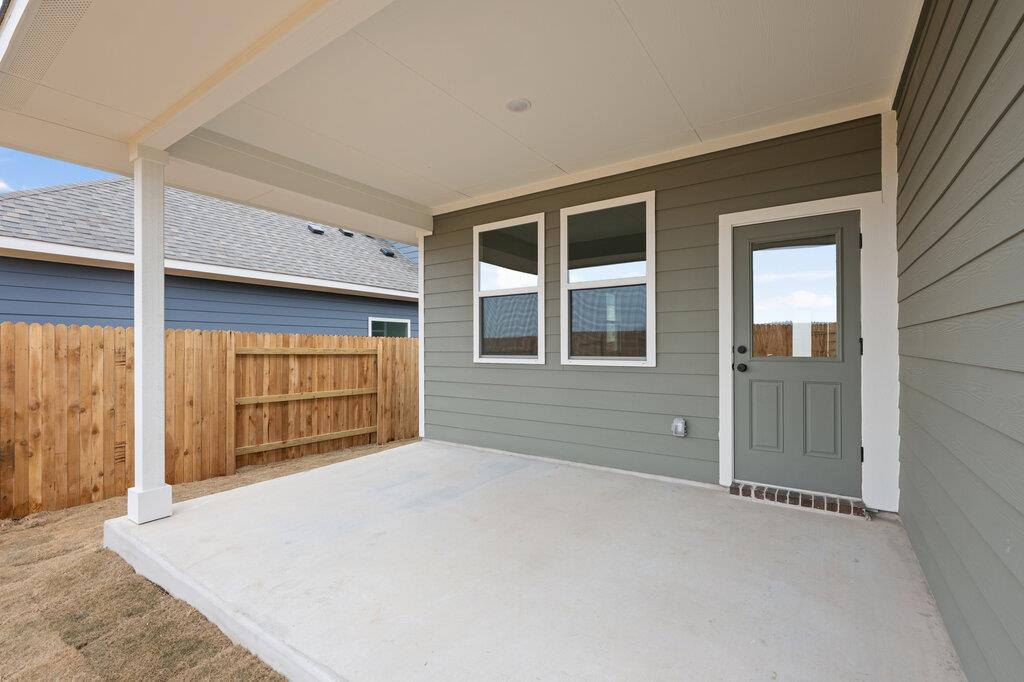 609 Henry Milton Rd, Georgetown, TX 78626