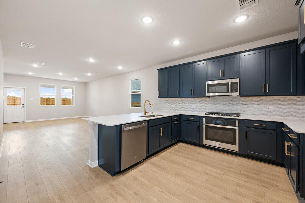 609 Henry Milton Rd, Georgetown, TX 78626