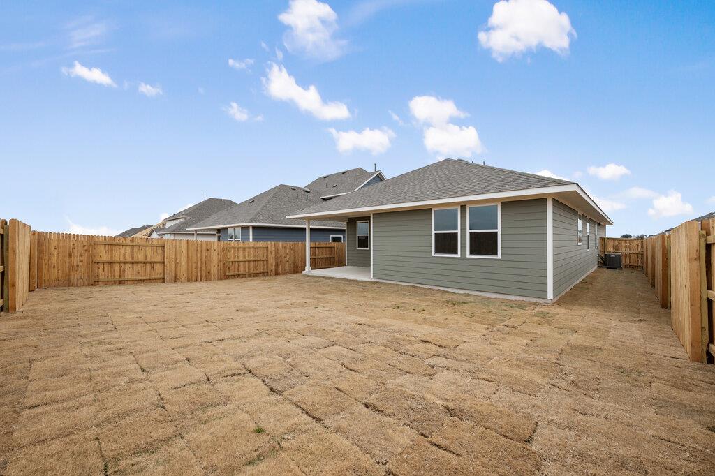 609 Henry Milton Rd, Georgetown, TX 78626