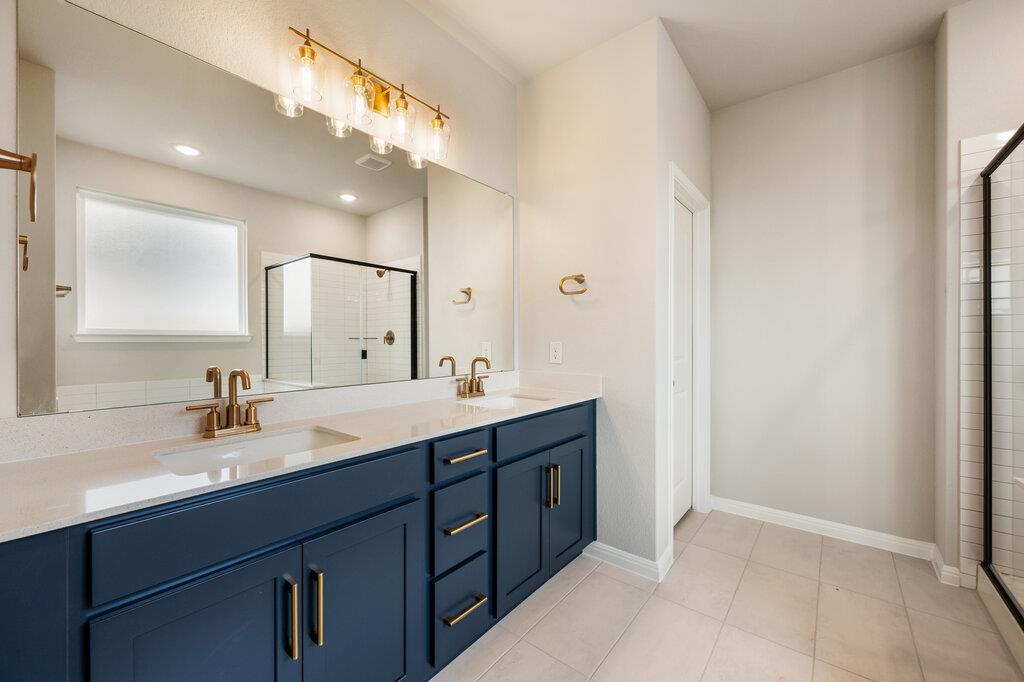 609 Henry Milton Rd, Georgetown, TX 78626