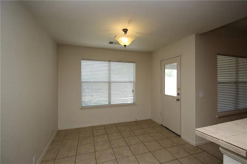 125 Camelia Pkwy, Kyle, TX 78640