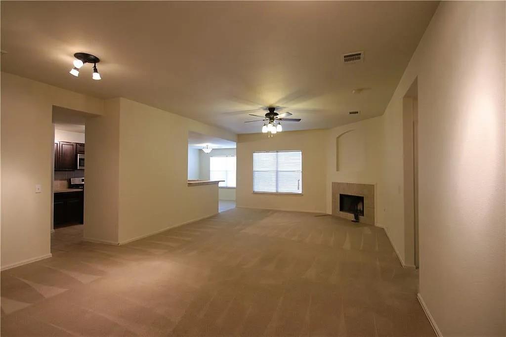 125 Camelia Pkwy, Kyle, TX 78640