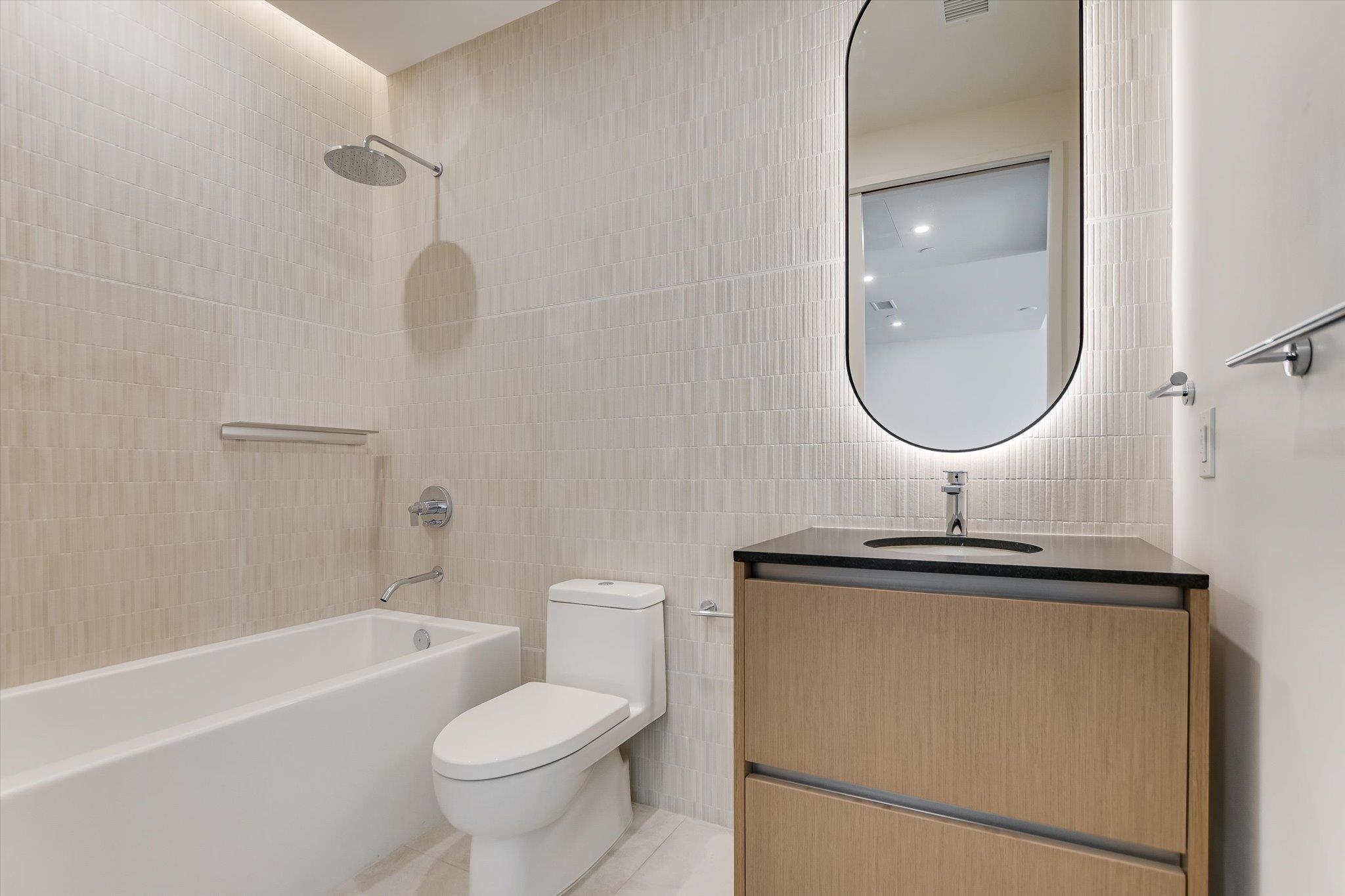 610 Davis St # 1810, Austin, TX 78701